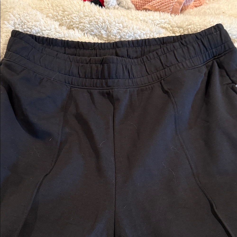 Old Navy Active - Picture 3 of 4